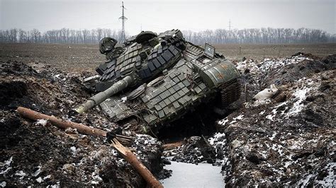 Bodies of soldiers who died in Donbas found in Russian tanks evacuated ...