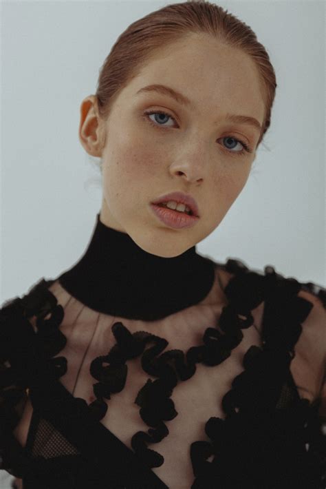 Anna Fusková | PURE MODEL MANAGEMENT