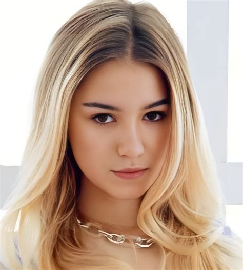 Margo Flury (Actress) Age, Height, Weight, Biography, Boyfriend, Wiki