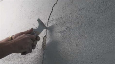 How to repair cracks in rendered walls - YouTube