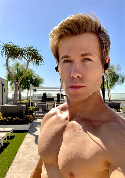 Ashley Parker Angel (@ashley_parker_angel) • Instagram photos and videos