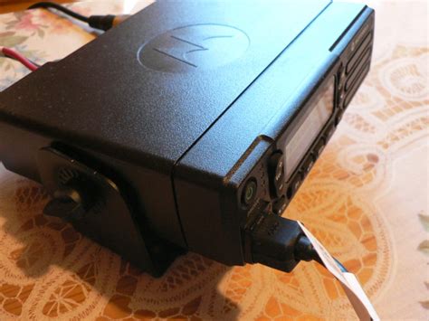 Motorola DMR/analog DM 2600 UHF (432 Mhz) - v novem stanju, prodam