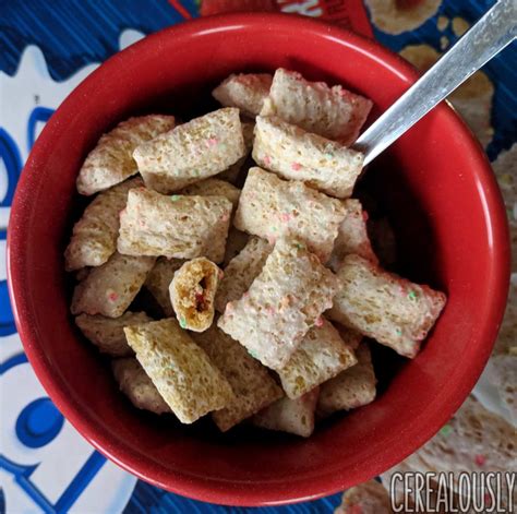 Review: New Pop-Tarts Cereal (Strawberry & Brown Sugar Cinnamon