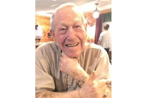 This MarshfieldNewHerald Obituary is Breaking the Internet - h6jleih