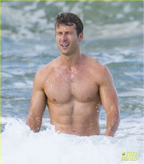 Photo: sydney sweeney glen powell beach photos australia 14 | Photo ...