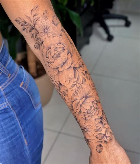 Tattoos No Braço Feminina