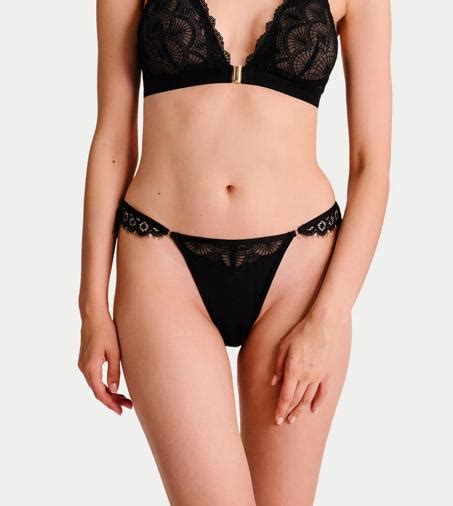 [NIEUW ] in de officiële Triumph® Online Shop