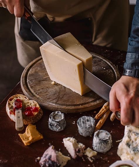 Сирна кімната Vino e Cucina: 25 видів сирів з Італії, Франції ...