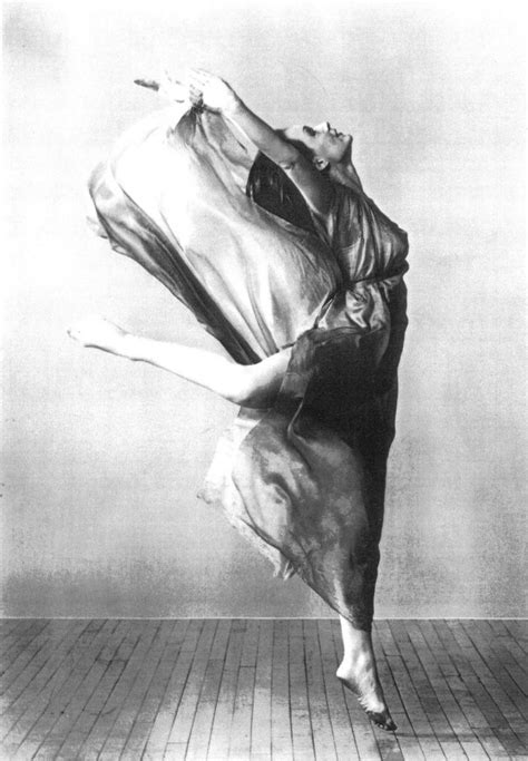 Bogini tańca Isadora Duncan » Niezła sztuka