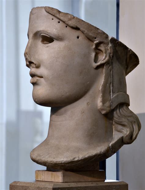 Афина (тип Карпенья). Рим, Римский национальный музей, Палаццо Массимо ...