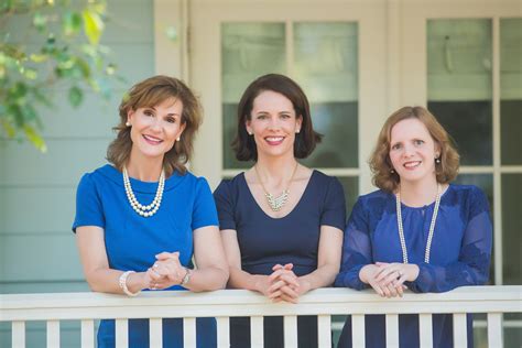 Press Kit - Karen White