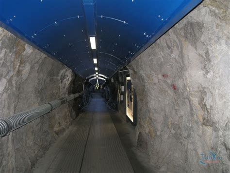 Фото «туннель в горах» из фотогалереи «Юнгфрау» Швейцария , Интерлакен