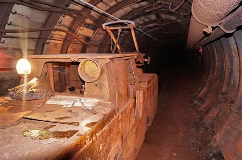 Кривий Ріг вражає: як виглядає зсередини найглибша залізорудна шахта в ...