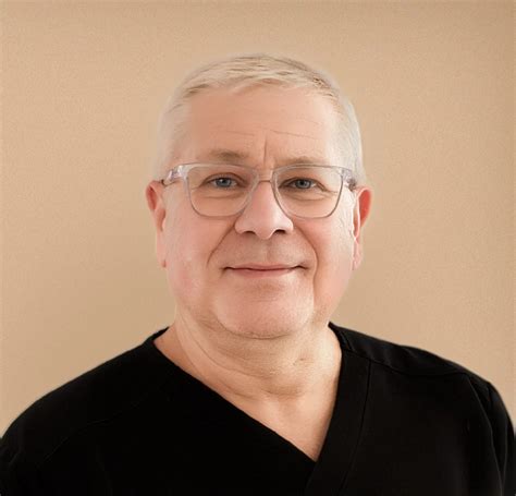 Patients at the yorkshire dental suite oakwood share their experiences 10