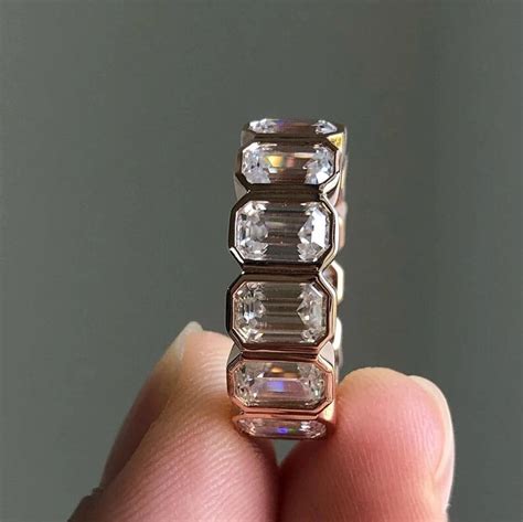 full eternity ring emerald cut 1