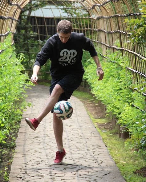 Rocco - Freestyle Football - Freestylers.pro
