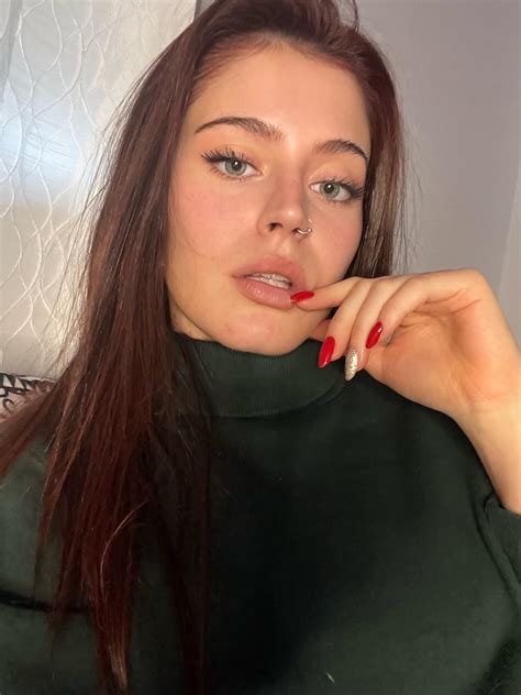 Be honest f22 : r/amihot