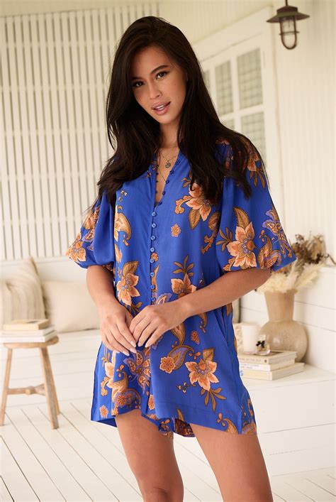 BOHEMIAN LOVE RUNWAY