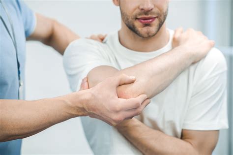 Shoulder SLAP Tear Overview: What is a SLAP tear?