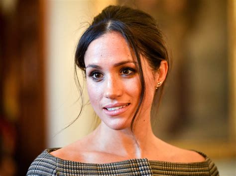 7 Crazy Twitter Theories About Meghan's Mole You NEED to See - wtbtjcm