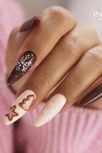 30 Winter Wonderland Nail Art Designs for a Unique Manicure - Your ...