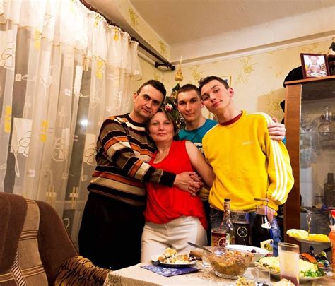 Новый год в кругу семьи😇😇 | Новый год, Фотограф, Круги