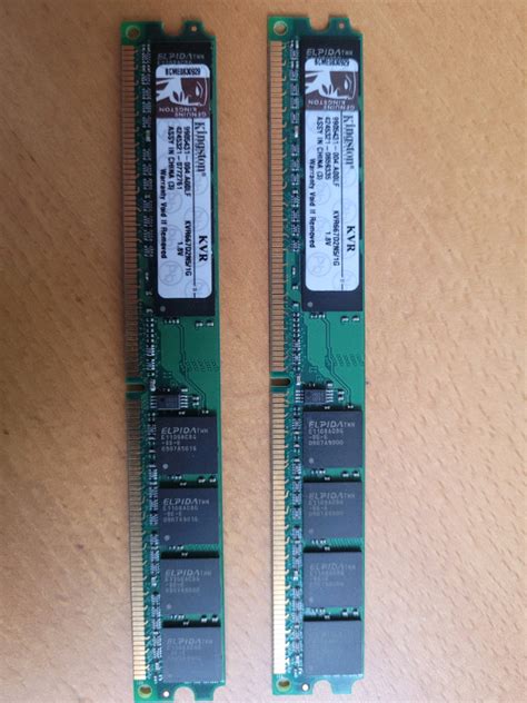 Kingston KVR667D2N5/1G 2GB 2 x 1GB PC2-5300U DDR2 667 Non-ECC Un ...
