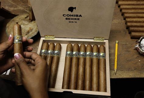 El Laguito Factory, La Habana. Cohiba BHK 56. Cuban Cigars, Cigars And ...