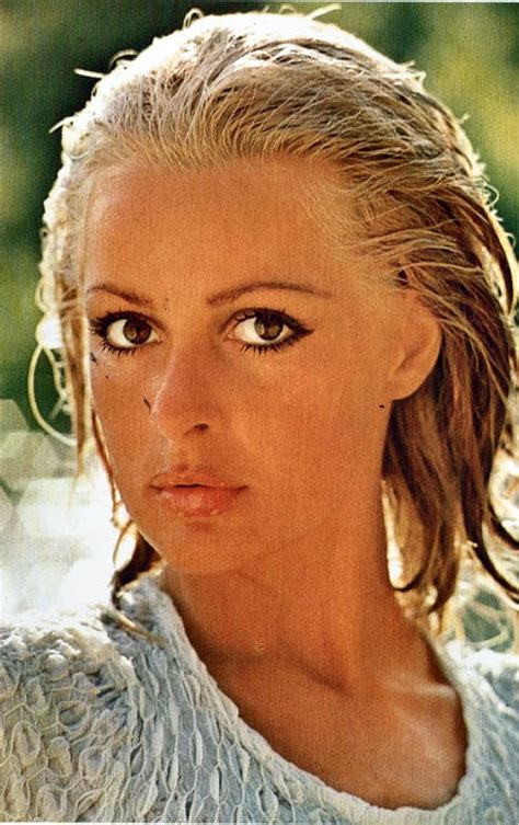 Nina Carter Pictures (31 Images)