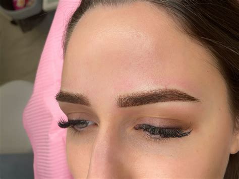 Szemöldök tetoválás - Károlyfi Cintia Sminktetoválás