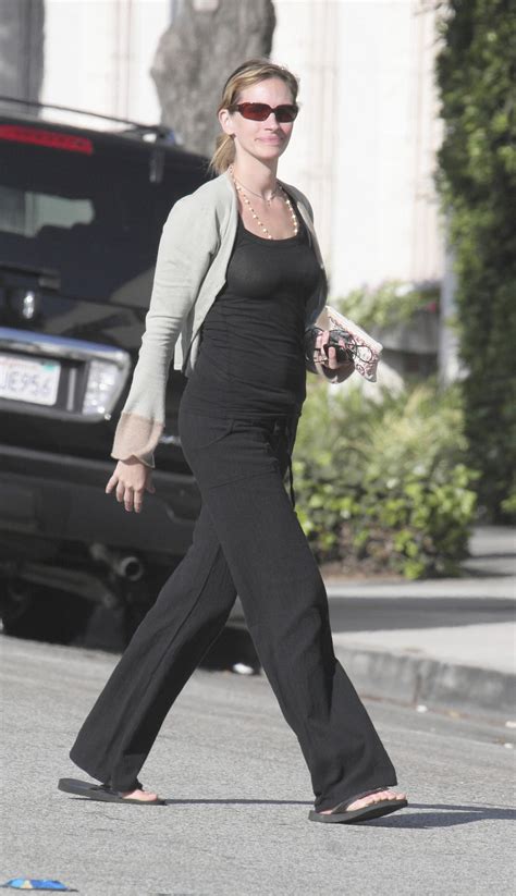 Julia Roberts nue, 135 Photos, biographie, news de stars | LES STARS NUES