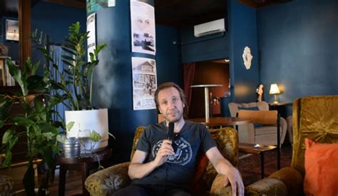 Jarkko Martikainen KaaosTV:n haastattelussa: "Näinä aikoina monet ...
