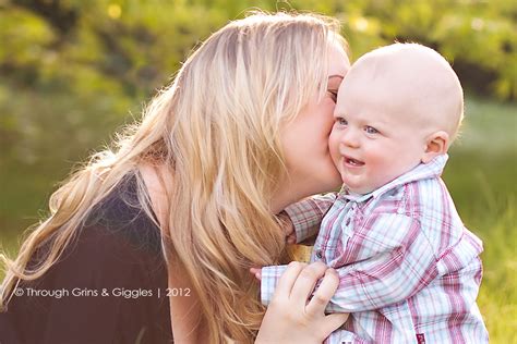 grins giggles mommy  long beach ca family photographer