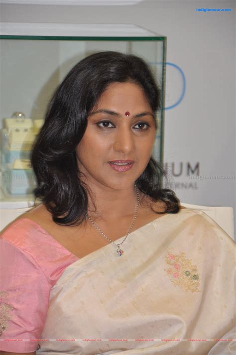 rohini actress photosimagespics  stills   indiglamourcom