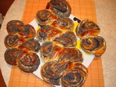 Булочки с маком «Бабочки» : Выпечка сладкая