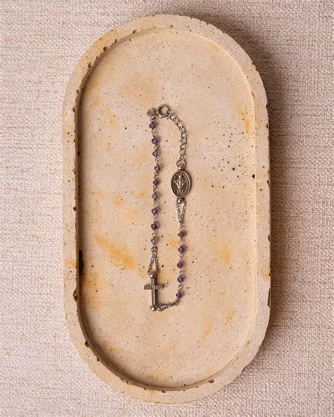 Joyería - Detalles que marcan la diferencia Un rosario lleno de