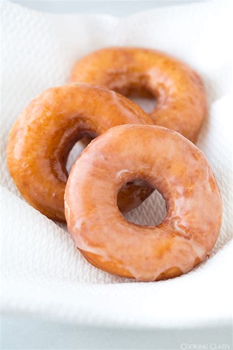 Copycat Krispy Kreme Glazed Doughnuts | Recipe Cart