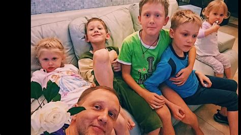 Сергей Горобченко и Полина Невзорова - счастливая многодетная семья ...