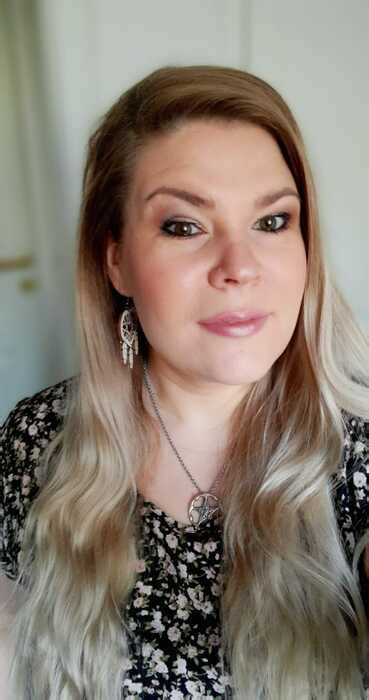 Tietoa minusta :: Tmi Eliisa Korhonen