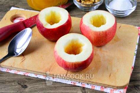 Запеченные яблоки с грецким орехом и медом — рецепт с фото пошагово