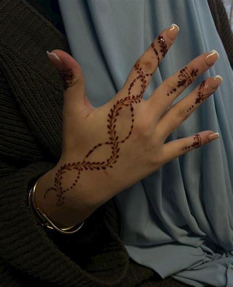 Everything You Need To Know About Henna