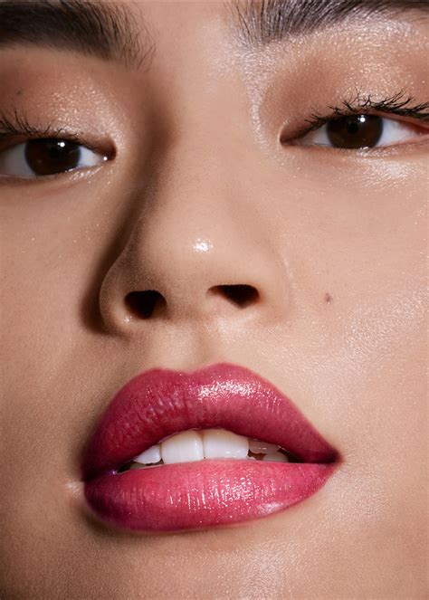 Купить Fenty Beauty Fuchsia flex онлайн в Казахстане