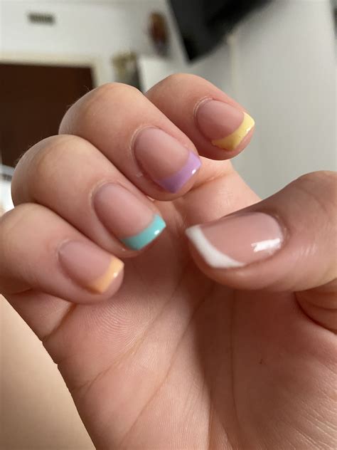 Francesas de colores 2020 | Manicura de verano, Manicura de uñas ...