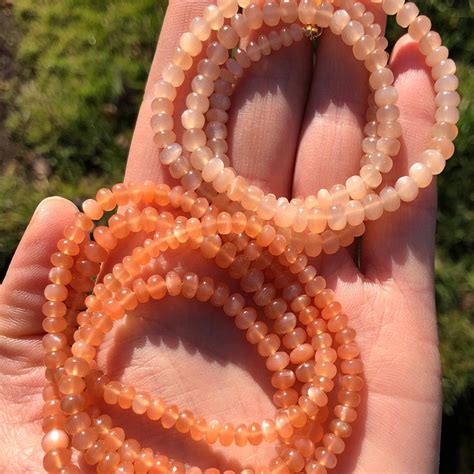 Peach Moonstone - Gemisphere