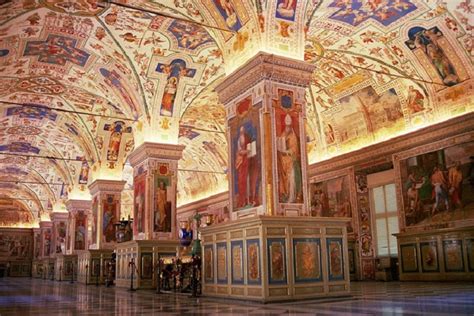 Собор Святого Петра в Риме: фото строения, купола и площади перед ним ...