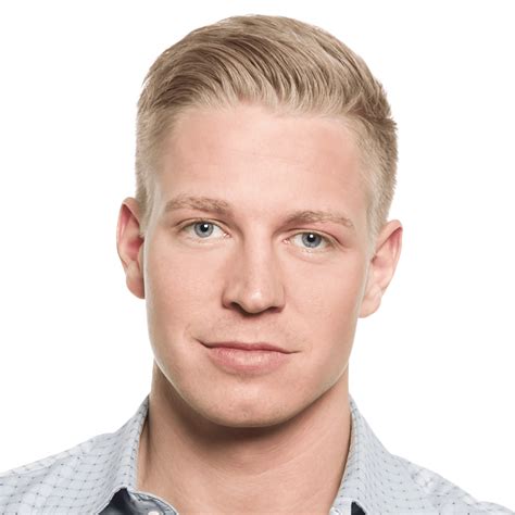 Barbers are redesigning the classic regular haircut haircuts 33