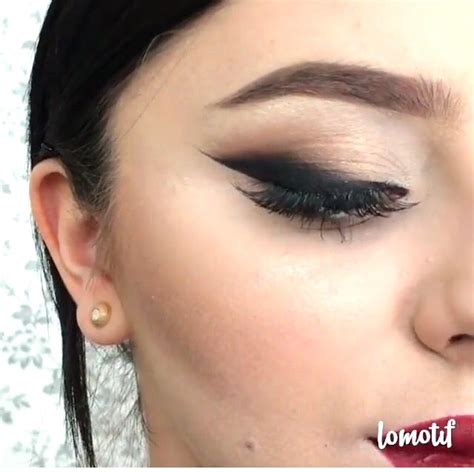 Пин от пользователя CaRiiNaa на доске 《MaKeUp》 | Тени для глаз, Идеи ...