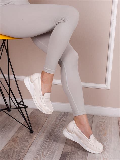 9Sizes.com — модная женская обувь от производителя. - Кроссовки кеды ...