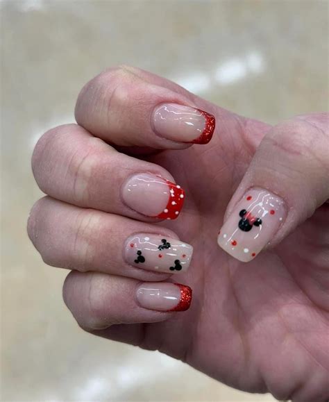 fall disney nails 2