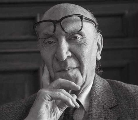 muestra homenaje  clorindo testa arte